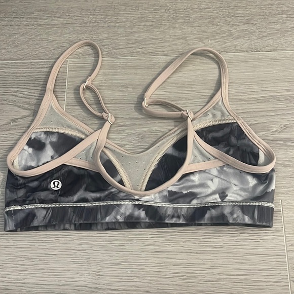 Lululemon sports bra!! with mesh! - Picture 2 of 2